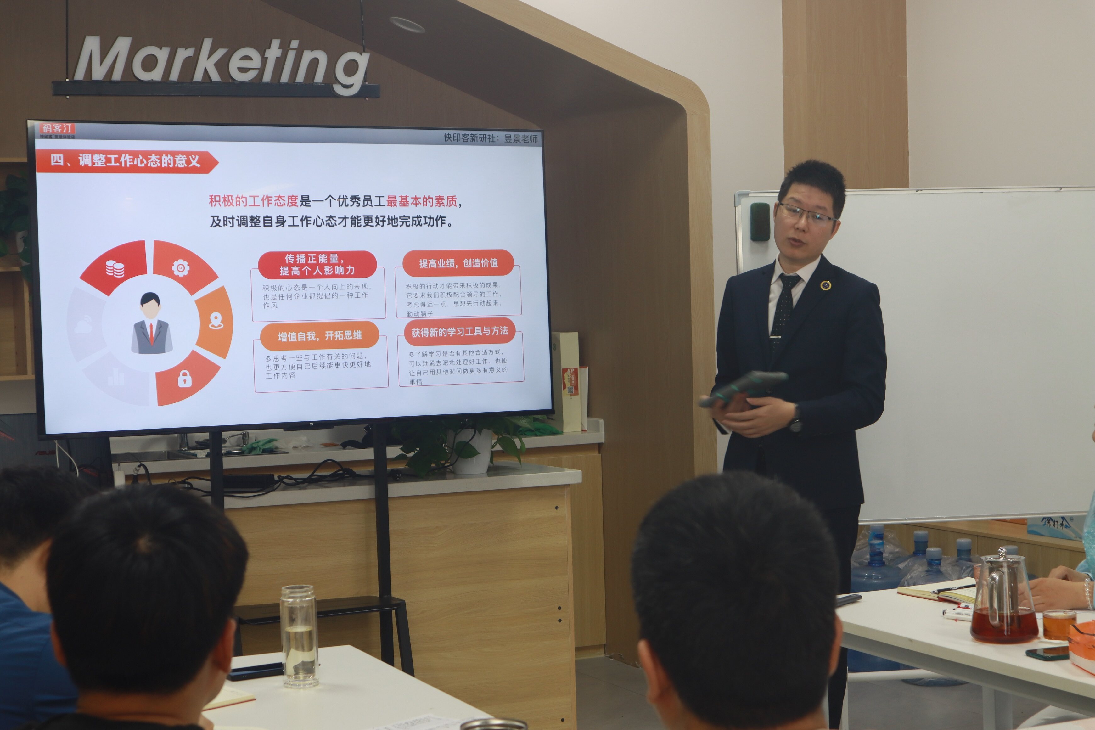 云貴川廣告制作市場(chǎng) 在山巒間尋找數(shù)字化突圍之路